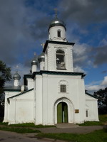 Церковь Рождества Богородицы (1680г.) с колокольней (1844г.)